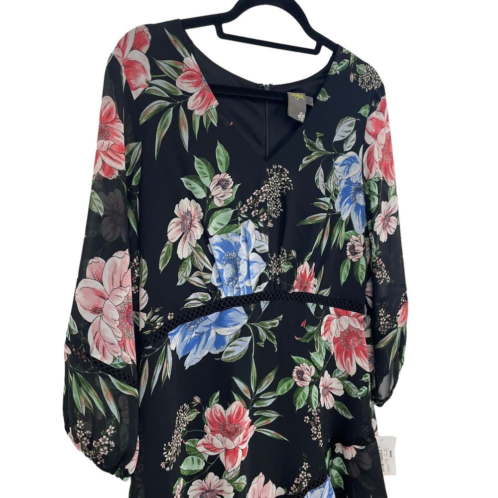 Black Floral V-Neck Chiffon Midi Dress with Ruffled High-Low Hem - Picture 3 of 10